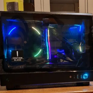 Game PC Mini RTX 5070 Ti