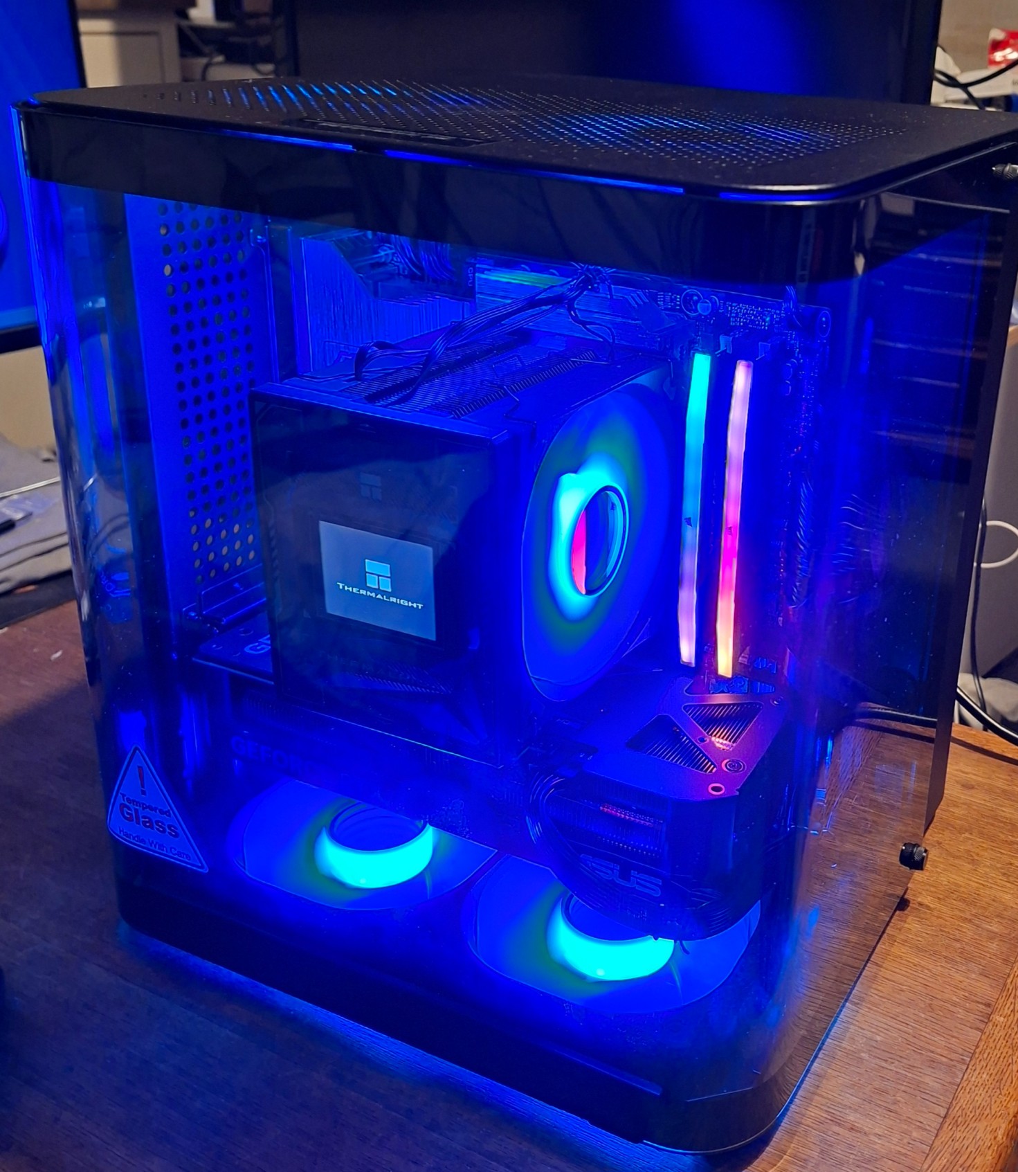 Gaming Ultra RTX 5070 Gaming Ultra RTX 5070